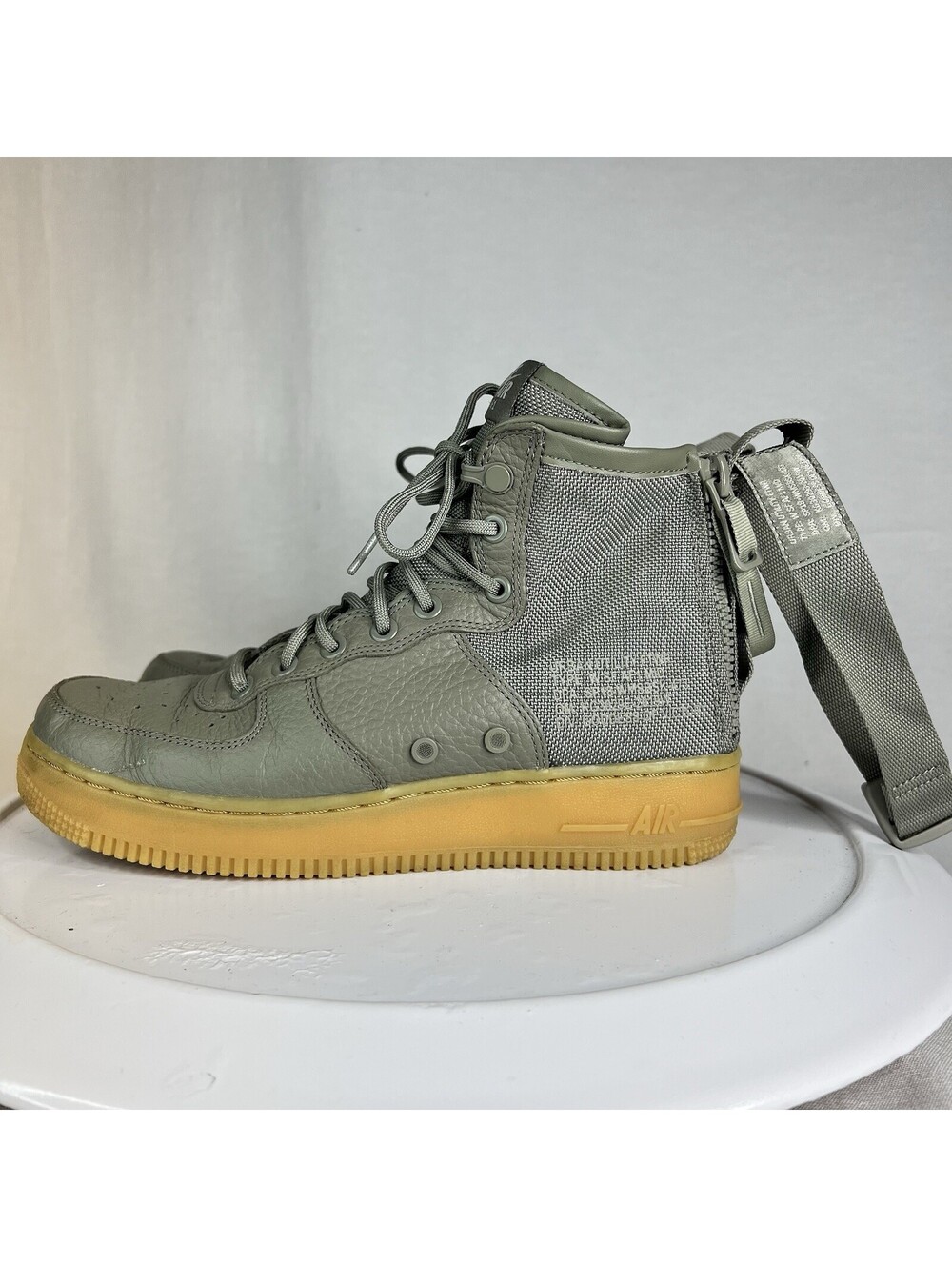 Nike Sf Air Force 1 Mid Dark Stucco 2018 Excellent NEW Condition Size 8.5